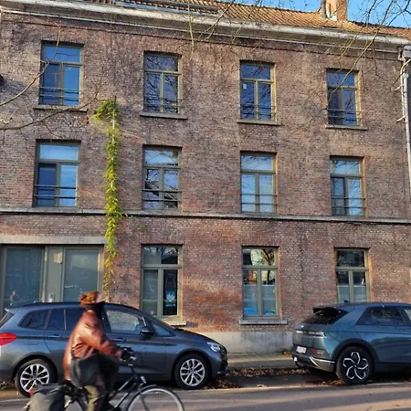 Zesdrienegen Apartment Ghent